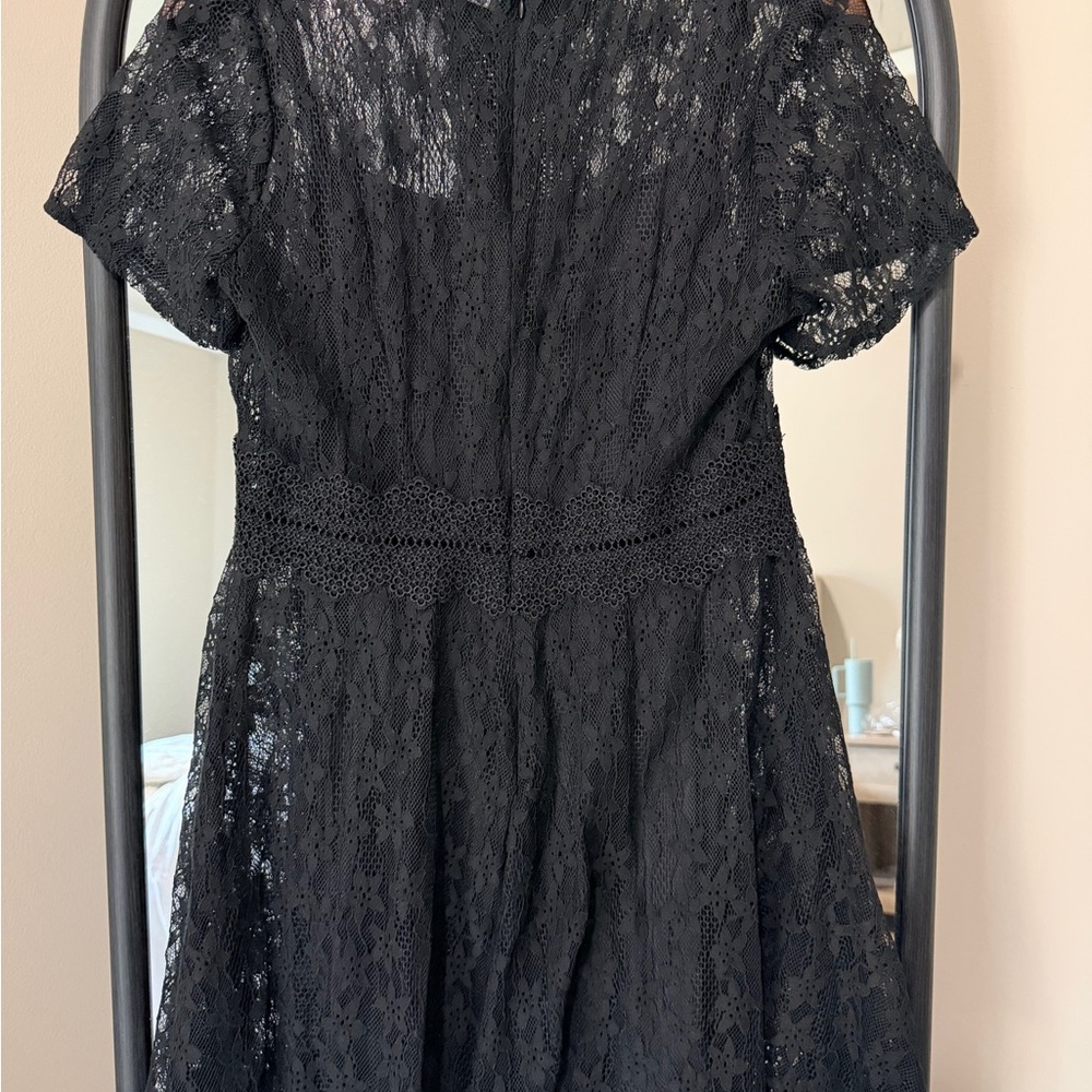 Lulu's Floral Lace Dress - Picture 6 of 7